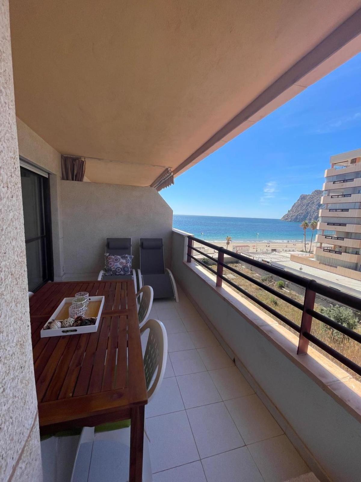 Eerstelijns Vive Cada Momento Zeezicht En Pal Aan De Boulevard En Calpe, Toplocatie Calp